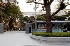 正門・守衛所